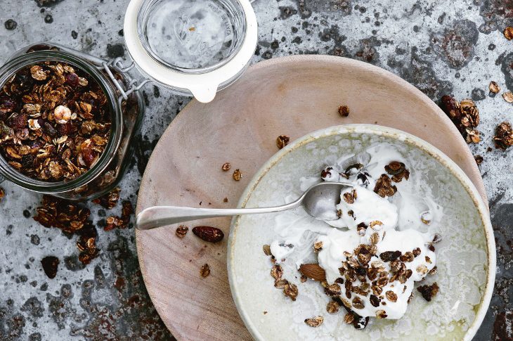 A breakfast bowl filled with Nordic ingredients, skyr and granola.