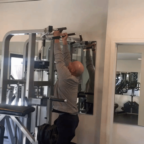 machine-assisted pull-ups