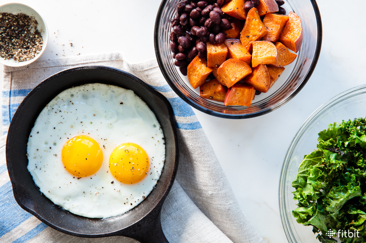 Healthy recipe for sweet potato hash with eggs